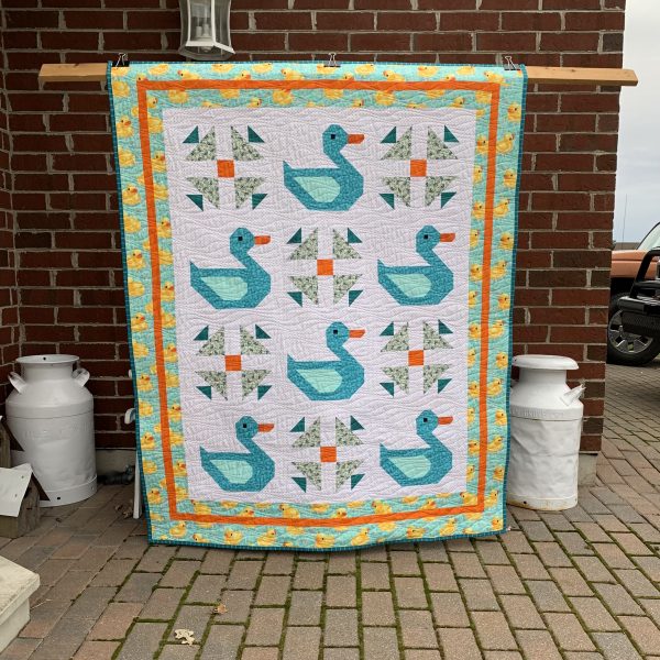 Ducks and Ducklings quilt finish